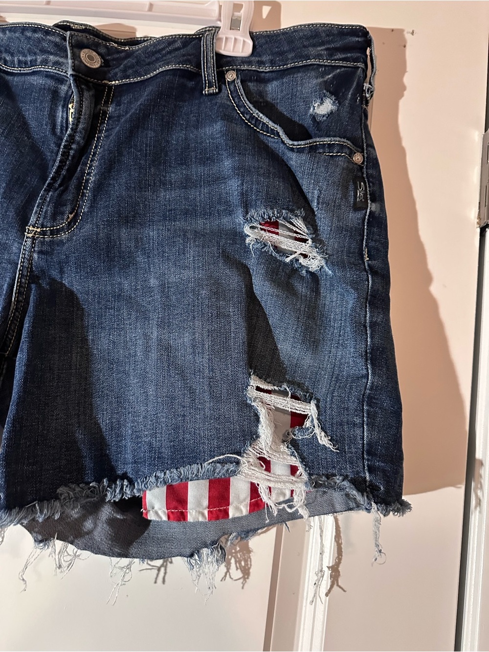 Distressed Dark Blue Denim Shorts with Flag Pockets - Picture 4 of 6